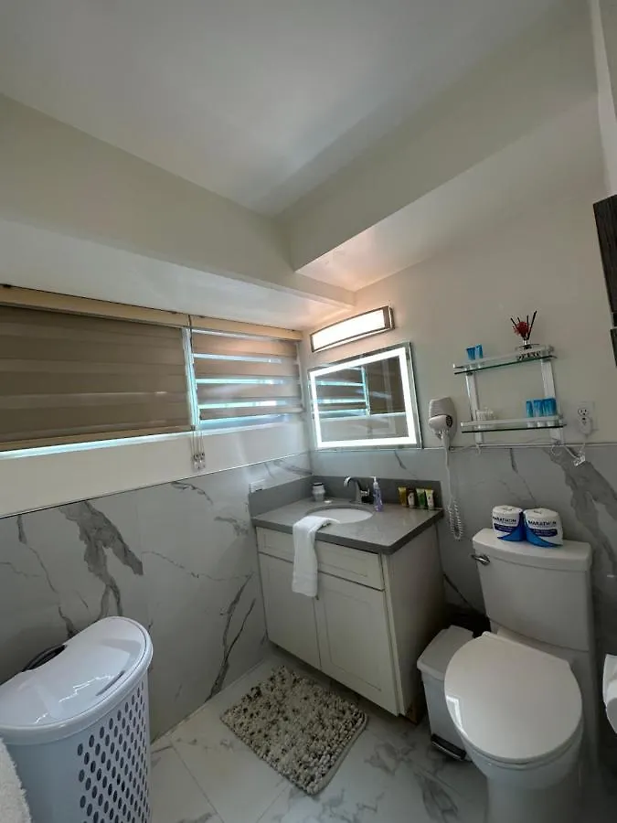 Wellcome To Lovely Condo 2 Beds 2 Baths Free Parking In Waikiki Beach Honolulu 0*,